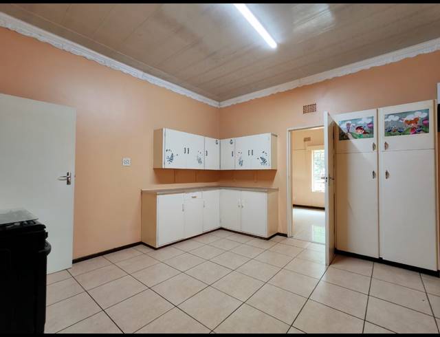 3 BEDROOM HOUSE FOR SALE IN THREE RIVERS